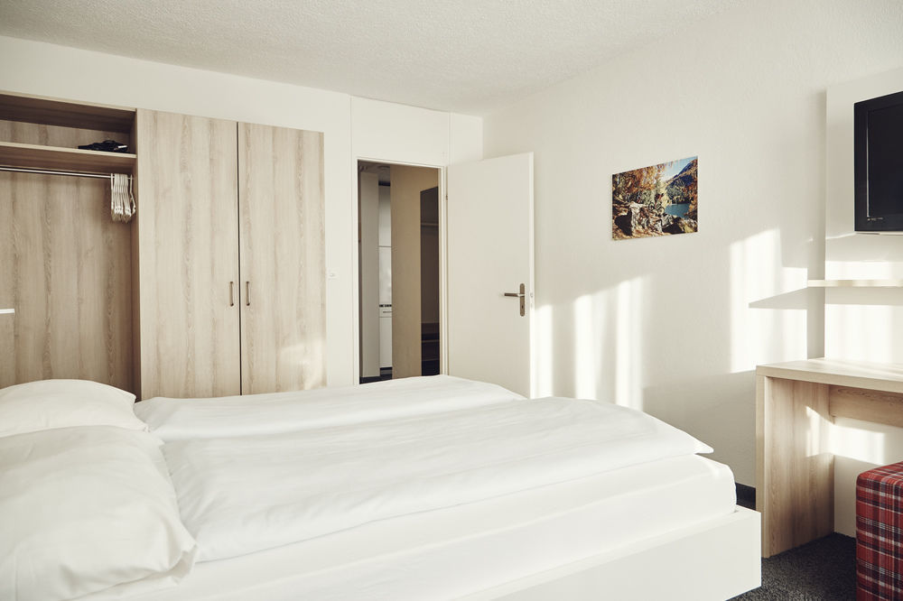 Serviced By Solaria 3*